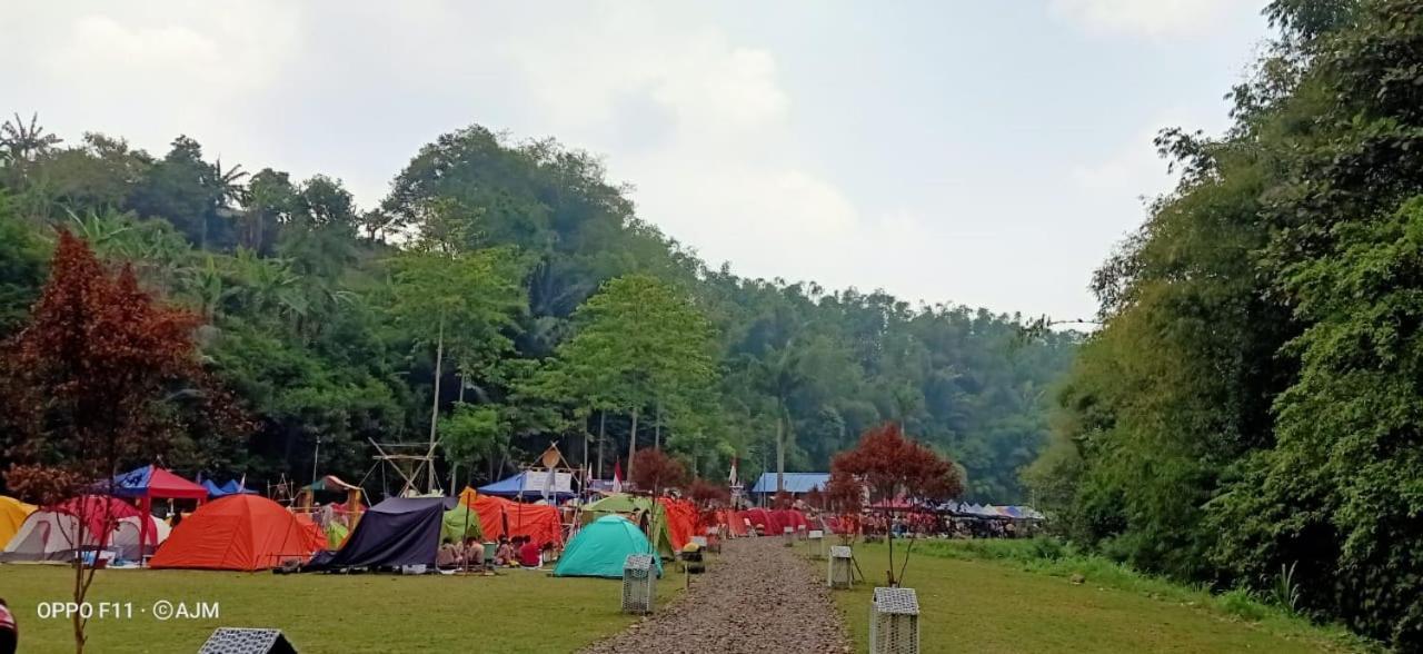 Zuri Resort Cipanas Puncak Eksteriør billede