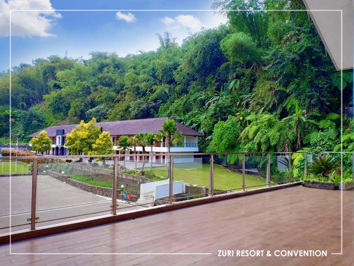 Zuri Resort Cipanas Puncak Eksteriør billede